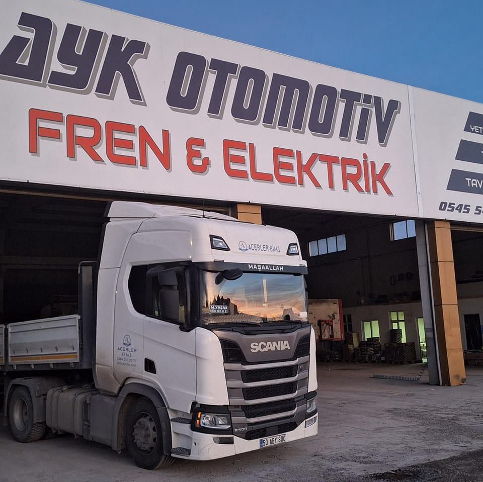 Nevşehir Merkez ağır vasıta fren onarım işleri, ağır vasıta elektrik arıza onarımı, ağır vasıta teknik servisi, ağır vasıta klima arıza onarımı, webasto yetkili bayii, ağır vasıta fren test hizmeti, wabco yetkili servis hizmetleri verilmektedir. 
Ağır vasıta araçlarınızın güvenliği ve performansı için geniş kapsamlı hizmetlerimizle yanınızdayız. Fren sistemlerinin onarımı, elektrik arızalarının giderilmesi, teknik servis hizmetleri, klima arızalarının tamiri ve Webasto yetkili bayiliği gibi alanlarda uzmanlaşmış bir ekibiz. Araçlarınızın güvenliği için düzenli olarak fren testi hizmetleri sunarken, Wabco yetkili servis olarak da fren sistemlerinin bakımı ve onarımını üstleniyoruz. Her bir işlemde en son teknolojiyi ve en kaliteli malzemeleri kullanarak, ağır vasıta araçlarınızın uzun ömürlü ve güvenli bir şekilde yol almasını sağlıyoruz. Müşteri memnuniyetini her zaman ön planda tutarak, profesyonel ve kaliteli hizmetimizle araçlarınızın her türlü ihtiyacını karşılamak için buradayız.
