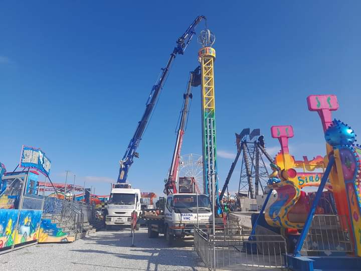 Didim sepetli vinç kiralama işleri, mobil vinç kiralama hizmeti, oto yol yardım hizmeti, oto kurtarma işi yapanlar, forklift kiralama hizmeti, platform vinç kiralama, 7/24 yol yardım hizmeti, günlük vinç kiralama, saatlik vinç kiralama, haftalık vinç kiralama hizmetleri verilmektedir.
Firmamız, sepetli vinç kiralama işleri, mobil vinç kiralama hizmeti, platform vinç kiralama, günlük, saatlik ve haftalık vinç kiralama hizmetleri gibi geniş bir yelpazede uzmanlaşmıştır. Ayrıca, oto kurtarma hizmetleri ve oto yol yardım hizmetleri gibi acil durumlarda müşterilerimize 7/24 destek sağlıyoruz. Müşterilerimizin ihtiyaçlarına hızlı ve etkili bir şekilde yanıt vermek için deneyimli operatörlerimiz ve modern ekipmanlarımızla hizmet sunuyoruz. Forklift kiralama hizmetimizle de işletmelerin malzeme taşıma ihtiyaçlarını karşılıyoruz. Müşteri memnuniyetini ön planda tutarak, güvenilir ve kaliteli hizmetlerimizle müşterilerimize en iyi deneyimi sunmayı amaçlıyoruz.