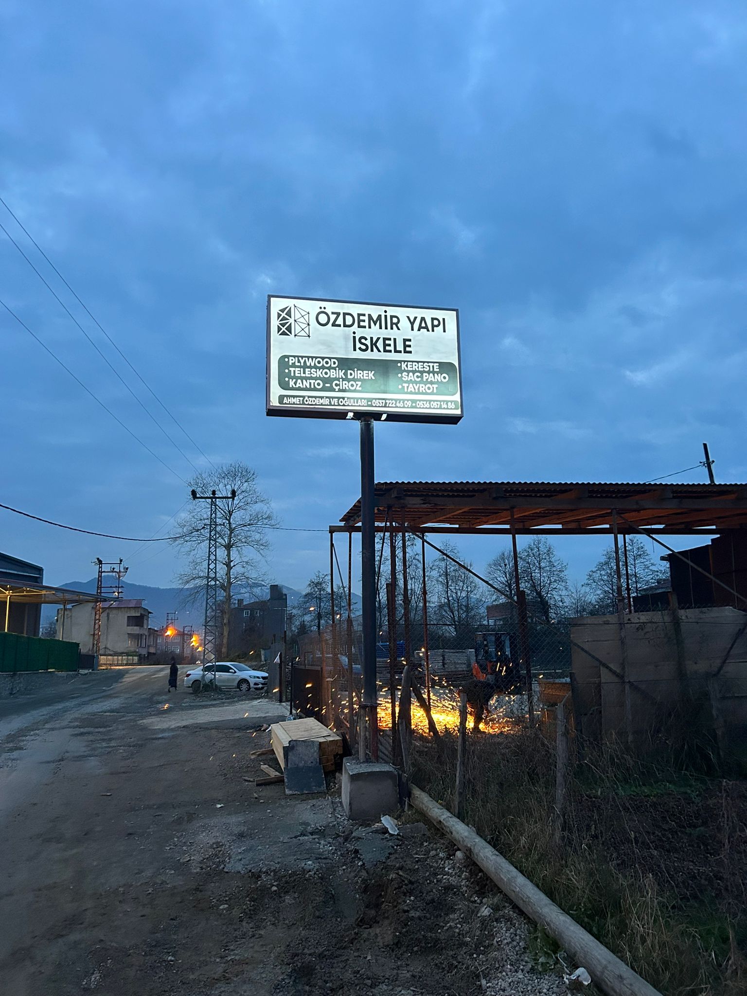 Giresun Espiye iskele kiralama işleri, iskele satış hizmet,, teleskopik direk kiralama, iskele malzemeleri satışı, plywood satışı, kalıp malzemeleri satış hizmetleri verilmektedir.
Güvenilir ve kaliteli iskele kiralama ve satış hizmetleriyle yanınızdayız! Geniş bir iskele kiralama filosu ve teleskopik direk kiralama seçenekleriyle projenize uygun çözümler sunuyoruz. Ayrıca, iskele malzemeleri satışıyla ihtiyaçlarınıza yönelik en uygun ürünleri sağlıyoruz. Plywood ve kalıp malzemeleri satış hizmetlerimizle de projenizin her aşamasında size destek oluyoruz. Deneyimli ekibimiz, yüksek kaliteli malzemeler ve güvenlik standartlarına uygun ekipmanlarla hizmet sunarak projenizin başarılı bir şekilde tamamlanmasına yardımcı oluyor. İhtiyacınıza uygun çözümler için bize ulaşın ve profesyonel iskele kiralama ve malzeme satış hizmetlerimizden yararlanın.