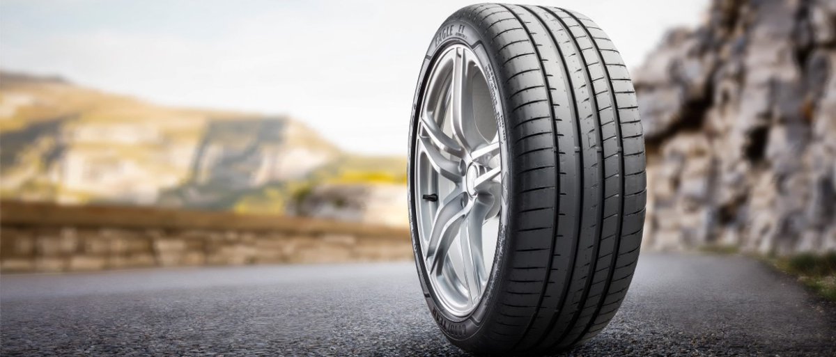 Afyonkarahisar Çay sıfır oto lastik satış işleri, bilgisayarlı balans ayarlama hizmeti, oto mobil yol yardım hizmeti, oto yağlama hizmeti, oto yıkama işi yapanlar, oto yağ filtresi bakım hizmetleri verilmektedir. Aracınızın bakımı ve performansı için geniş kapsamlı hizmetler sunuyoruz. Sıfır oto lastik satış işleriyle aracınız için en uygun ve güvenilir lastikleri temin ediyoruz. Bilgisayarlı balans ayarlama hizmetimizle lastiklerinizin dengesini sağlayarak sürüş konforunu artırıyoruz. Oto mobil yol yardım hizmetimizle yolda kaldığınızda size hızlı ve güvenilir destek sağlıyoruz. Aracınızın motorunu korumak ve performansını artırmak için oto yağlama hizmeti sunuyoruz. Ayrıca, aracınızı temiz ve bakımlı tutmak için oto yıkama işi yapanlar hizmetimizle yanınızdayız. Oto yağ filtresi bakım hizmetlerimizle aracınızın yağ filtrasyonunu düzenli olarak sağlayarak motorunuzu koruyoruz. Müşteri memnuniyetini ön planda tutarak, aracınızın güvenliği ve performansı için uzman ekibimizle hizmetinizdeyiz.
