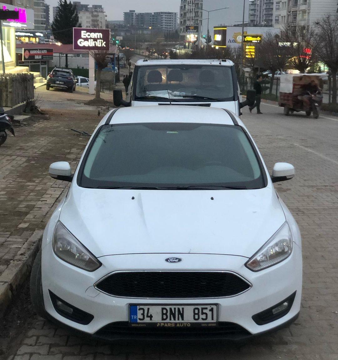 Adıyaman Merkez 2.el oto alım satım işleri, oto satış merkezi, araç satış hizmeti, 2.el araç alım satım hizmetleri verilmektedir. Aradığınız kaliteli ikinci el araçları en uygun fiyatlarla bulabileceğiniz güvenilir bir adres arıyorsanız, doğru yerdesiniz. Oto satış merkezimizde geniş bir araç yelpazesiyle sizleri bekliyor. Her marka ve modeldeki ikinci el araçları, güvenilir bir alışveriş deneyimiyle sizlere sunuyoruz. Müşteri memnuniyetini ön planda tutarak, ihtiyaçlarınıza ve bütçenize uygun araçları seçmenize yardımcı oluyoruz. Ayrıca, mevcut aracınızı satmak istiyorsanız, profesyonel ekibimiz aracınızın değerini en iyi şekilde belirleyip, hızlı ve güvenilir bir şekilde satışını gerçekleştiriyor. İkinci el araç alım satımında güvenilir ve kaliteli hizmet için bize ulaşın, size en uygun aracı bulmanıza yardımcı olalım.
