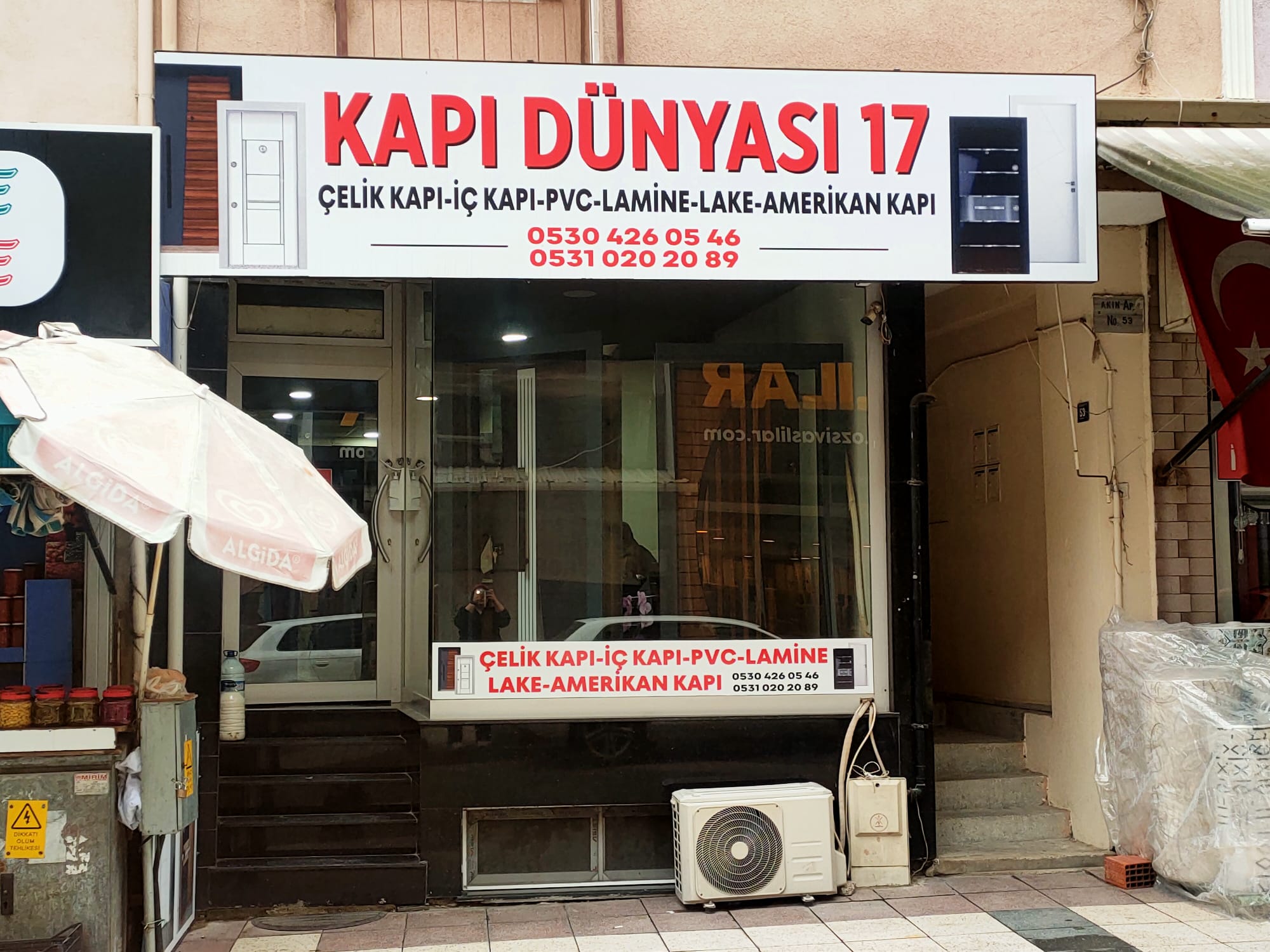 Çanakkale Biga çelik kapı imalat işleri, oda kapıları imalatı, Amerikan kapı satışı, panel kapı imalatı, oda kapıları satışı, kapı montaj hizmetleri verilmektedir.
Çelik kapı imalat işleri, oda kapıları imalatı, Amerikan kapı satışı, panel kapı imalatı, oda kapıları satışı ve kapı montaj hizmetleri gibi çeşitli kapı ihtiyaçlarınıza yönelik geniş bir hizmet yelpazesi sunmaktayız. Her bir projede estetik ve güvenlik unsurlarını bir araya getirerek, müşterilerimize en kaliteli çözümleri sunmaya odaklanıyoruz. Çelik kapılarımız dayanıklı malzemelerden üretilirken, oda kapıları ve Amerikan kapılarımız ise çeşitli tasarım seçenekleriyle mekanlarınıza estetik katıyor. Panel kapılarımız modern ve şık bir görünüm sunarken, kapı montaj hizmetlerimizde ise profesyonel ekiplerimizle güvenilir ve sorunsuz bir montaj süreci sağlıyoruz. Müşterilerimizin beklentilerini karşılamak ve memnuniyetlerini sağlamak için çalışıyoruz.