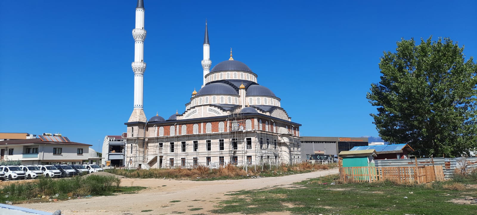 Manisa Demirci halı altı ısıtma sistemleri satış işleri, halı satışı işi yapanlar, ısıtma sistemleri satışı, halı altı ısıtma cihazları satış hizmetleri verilmektedir.
Halı altı ısıtma sistemleri ve halı satışında uzmanlaşmış olan firmamız, konforlu ve modern yaşam alanları için kapsamlı çözümler sunmaktadır. Geniş ürün yelpazemizde, müşteri memnuniyetini her zaman ön planda tutarak, ev ve iş yerlerinizdeki ısıtma ihtiyaçlarınızı karşılamak için en uygun çözümleri sunuyoruz. Halı altı ısıtma sistemleri konusunda teknik bilgi ve deneyime sahip olan ekibimiz, müşterilerimize özel olarak tasarlanmış çözümler sunmak için çalışmaktadır. Isıtma sistemleri satışında güvenilir bir partner olarak, ürünlerimizin yanı sıra teknik destek ve satış sonrası hizmetlerimizle de müşterilerimizin yanındayız. Ev veya iş yeriniz için konforlu ve estetik bir ısıtma çözümü arıyorsanız, halı altı ısıtma sistemlerimizle tanışın ve yaşam alanlarınızı daha konforlu hale getirin. Size en uygun çözümü sunmak için bize ulaşın ve konforun tadını çıkarın!