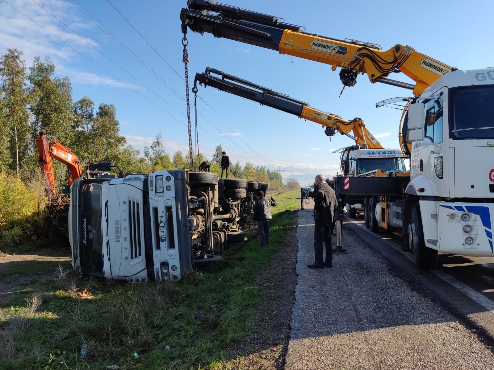 Adana Ceyhan sepetli vinç kiralama işleri, hafriyat işi yapanlar, her türlü hafriyat hizmeti, temel kazı hizmeti, kazı dolgu uygulama, forklift kiralama, mobil vinç kiralama, günlük vinç kiralama, saatlik vinç kiralama, aylık vinç kiralama, haftalık vinç kiralama hizmetleri verilmektedir. 
İnşaat ve taşımacılık sektörlerinde geniş bir hizmet yelpazesi sunmaktayız. Profesyonel ekibimiz ve modern ekipmanlarımızla sepetli vinç kiralama hizmetleri, hafriyat işleri, temel kazı, kazı dolgu uygulamaları, forklift kiralama ve mobil vinç kiralama gibi alanlarda faaliyet gösteriyoruz. Müşterilerimize günlük, saatlik, haftalık ve aylık seçeneklerle vinç kiralama imkanı sunuyoruz, böylece her türlü projenin ihtiyacına cevap verebiliyoruz. Kaliteli ve güvenilir hizmet anlayışımızla, müşteri memnuniyetini her zaman ön planda tutarak, projelerinizde size destek olmak için buradayız. İnşaat ve taşımacılık alanında uzun yıllara dayanan deneyimimizle, sizin işlerinizi kolaylaştırmak için çaba sarf ediyoruz.
