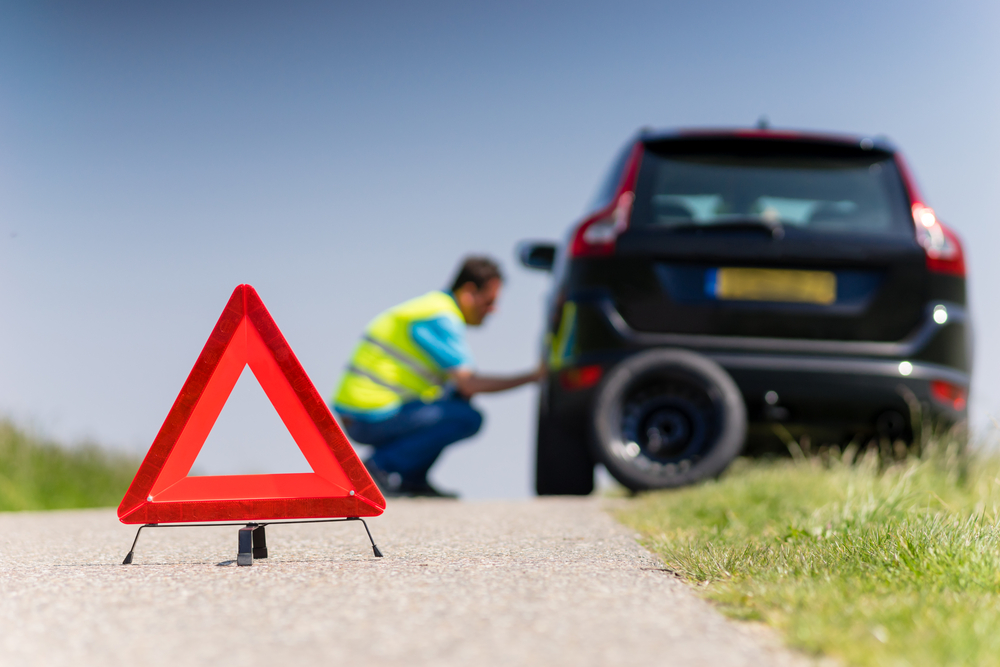 Seyhan acil yol yardım işleri, 7/24 oto kurtarma hizmeti, 7/24 oto çekici, oto kurtarma hizmeti, yol yardım işi yapanlar, araç çekici hizmetleri verilmektedir.  Acil durumlarda yanınızdayız! 7 gün 24 saat kesintisiz oto kurtarma ve yol yardım hizmeti sunuyoruz. Uzman ekiplerimiz ve geniş filomuzla acil durumlarda hızla size ulaşıyoruz. Aracınızın yaşadığı her türlü sorunda profesyonel oto kurtarma hizmetimizle yanınızdayız. 7/24 oto çekici hizmetleriyle aracınızı güvenli bir şekilde istediğiniz noktaya taşıyoruz. Yolda kaldığınızda endişelenmenize gerek yok! Bizimle iletişime geçin ve hızlı, güvenilir araç çekici hizmetlerimizden faydalanın. Acil yol yardım işleri konusunda uzman ekibimizle her zaman hizmetinizdeyiz. Size en kısa sürede yardımcı olmak için buradayız. İhtiyaçlarınız için bize ulaşın, size en uygun çözümleri sunalım!
